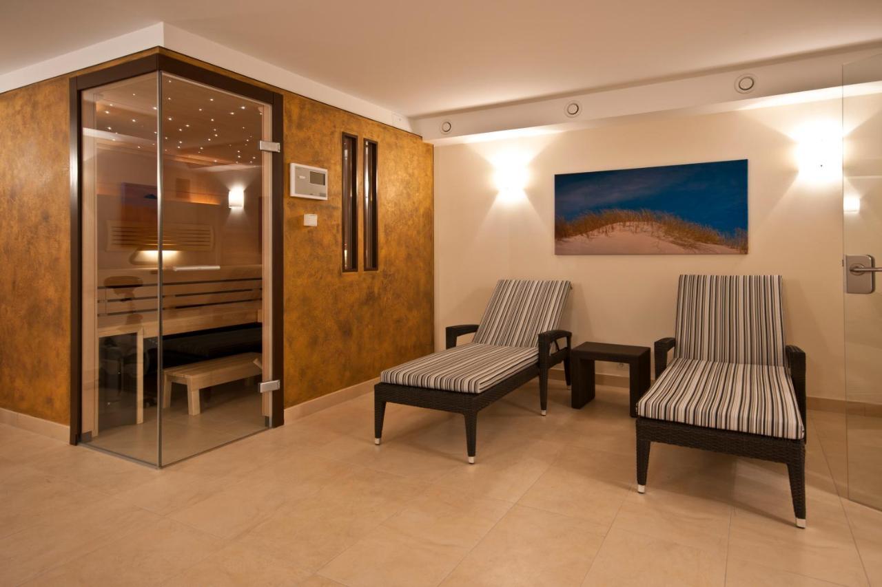 Ostsee Lodges Mit Wellnessbereich Timmendorfer Strand Exterior photo